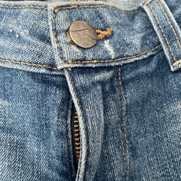 Paige Jimmy Jimmy Jean Shorts - Picture 4 of 7